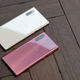 El nuevo Galaxy Note 10 de 6,3 pulgadas junto al Galaxy Note 10+ de 6,8 pulgadas